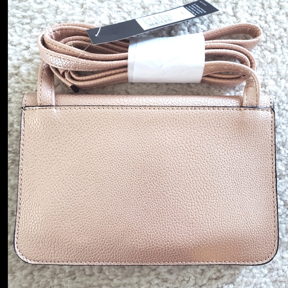 New Peach Pink Tahari Crossbody Shoulder Bag Purse - Picture 2 of 2